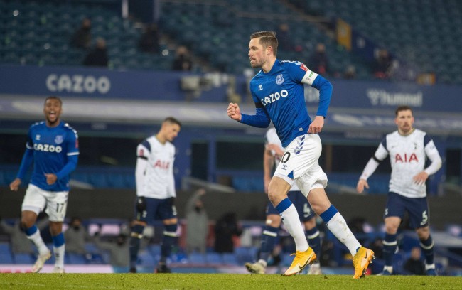 对于詹姆斯 对于詹姆斯